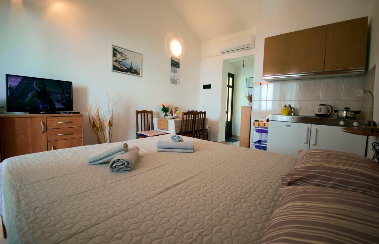 Apartment Studio *